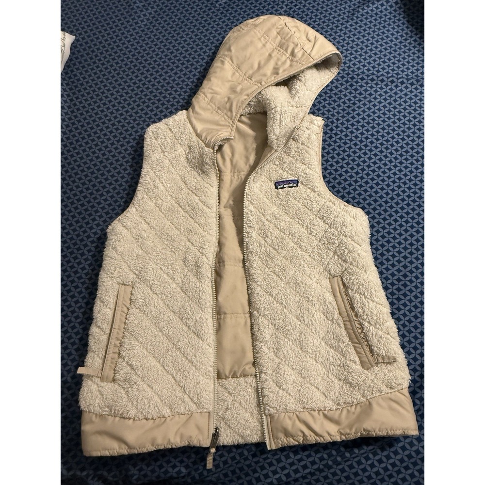 Patagonia Women's Reversible Hooded Full Zip Vest Beige Ivory - Picture 2 of 5